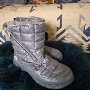 The North Face Thermoball Puffer Gray Quilted Winter Boots Women's Size 8